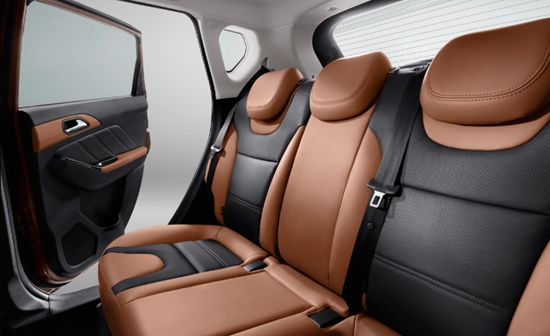 爱让我们在一起 绅宝X35上市一周年